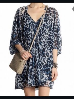 Diane Von Furstenberg Navy and Light Blue Leopard-Print V-Neck Mini Dress